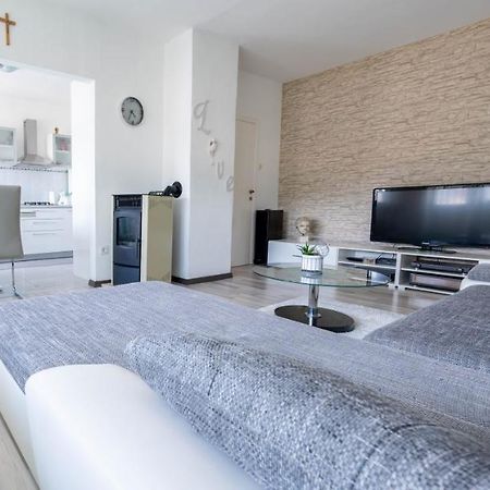 Apartamento Apartman M Knin Exterior foto