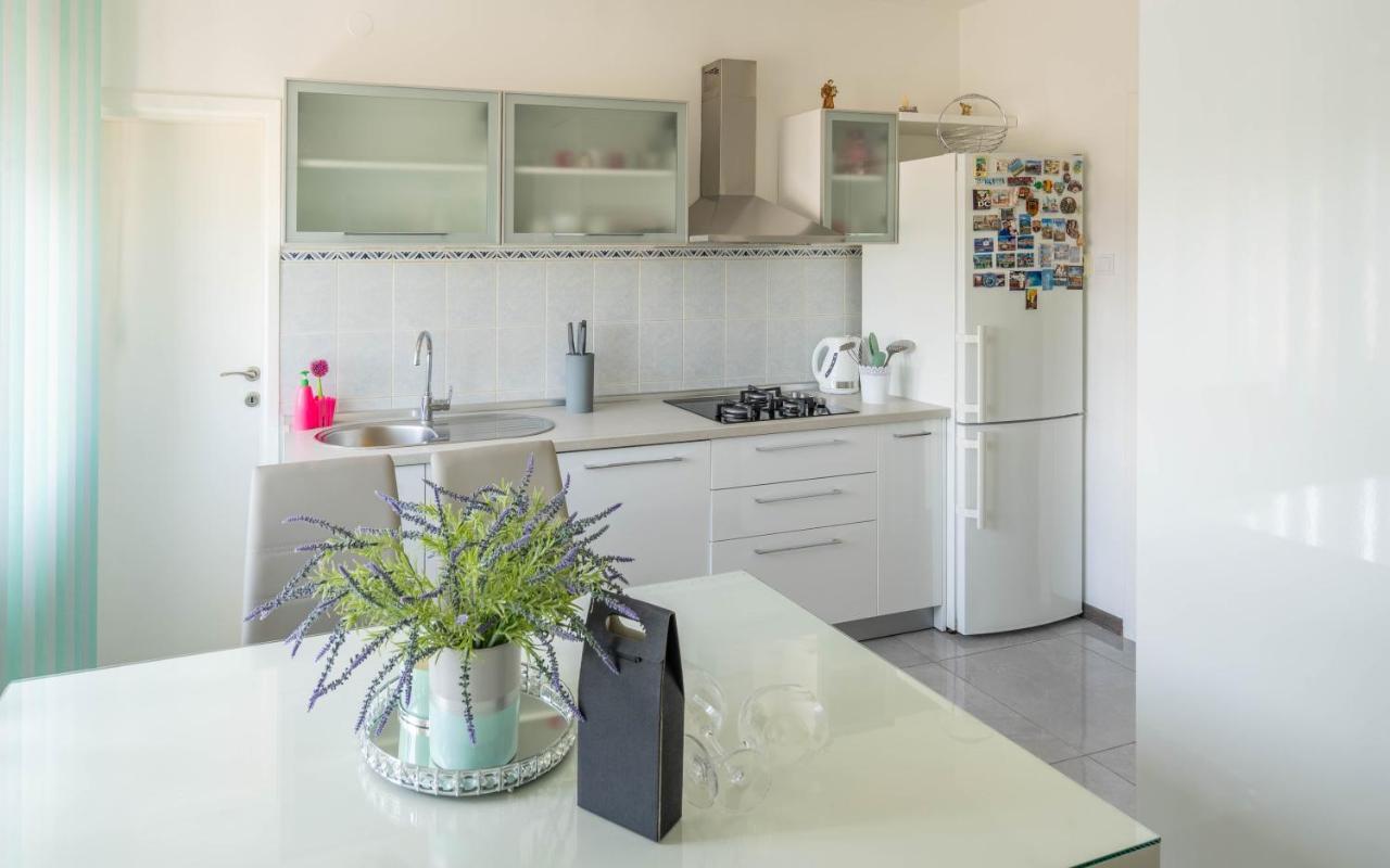 Apartamento Apartman M Knin Exterior foto